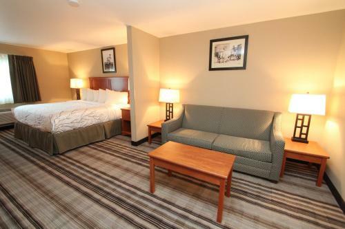 Hotel Bowman Lodge & Convention Center