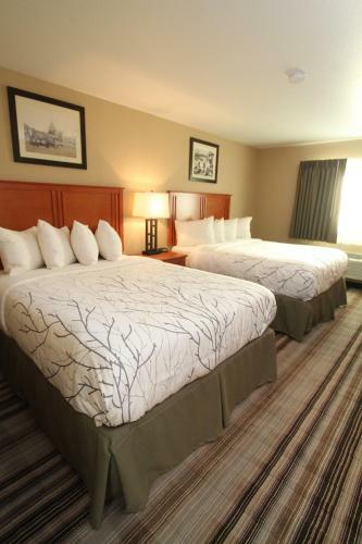 Hotel Bowman Lodge & Convention Center