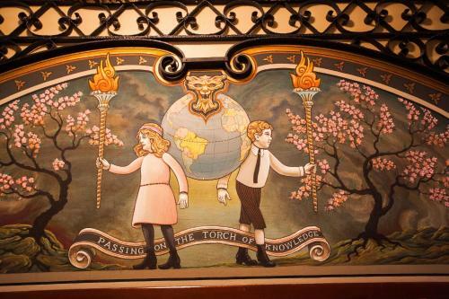 Hotel Mcmenamins Kennedy School