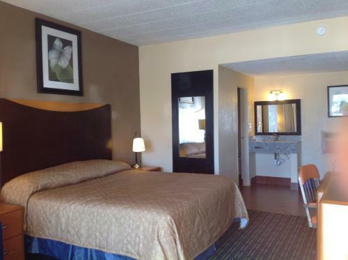 Hotel Diamond Inn & Suites