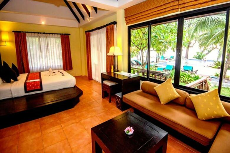 Hotel Khao Lak Emerald Beach Resort & Spa