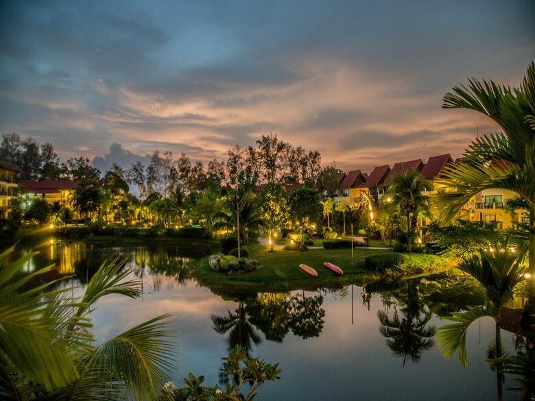Hotel Khao Lak Emerald Beach Resort & Spa