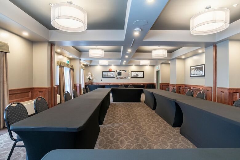 Sandman Hotel Vancouver Airport