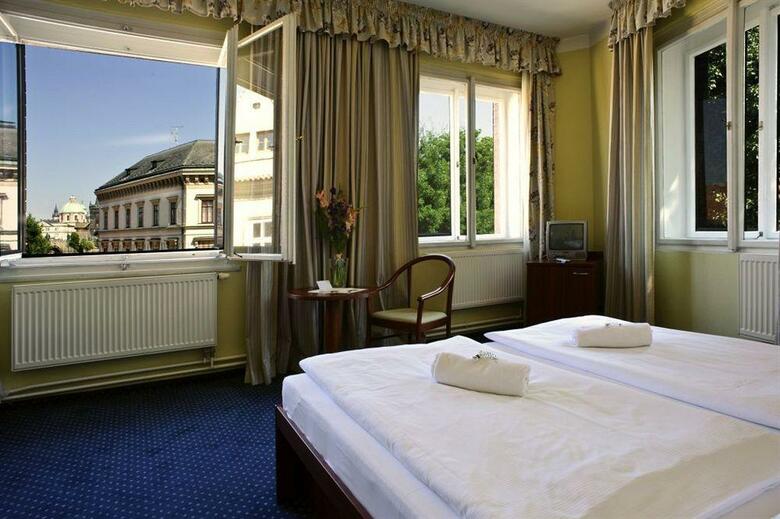 Hotel Kampa Garden