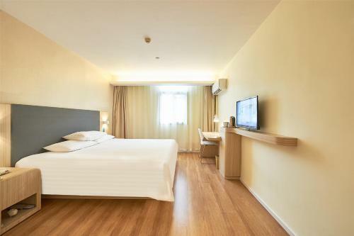 Hotel Hanting Express Chongqing Rongchang Pedestrain