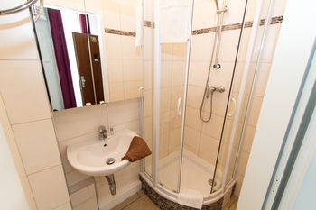 Checkvienna - Apartment Diefenbachgasse