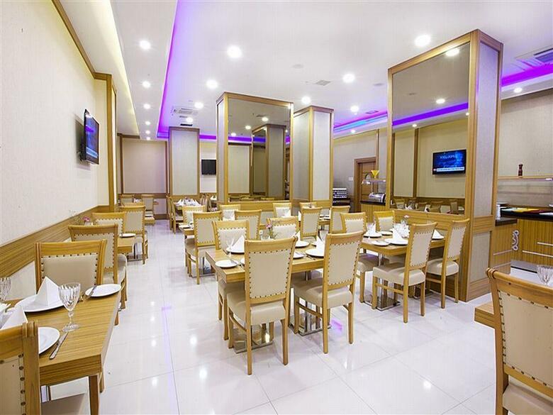 Alpinn Hotel