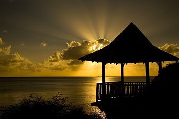 Hotel Calabash Cove Resort And Spa