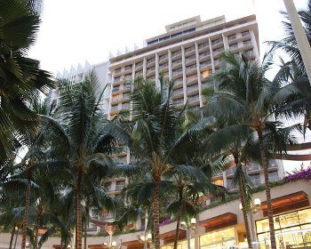 Embassy Suites Hotel - Waikiki Beach Walk
