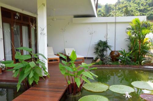 Cominsia Lodge