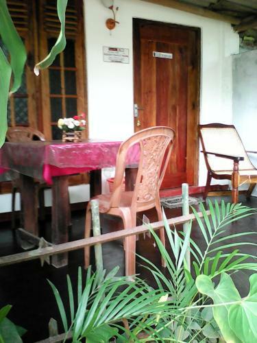 Hostal Lotus Inn Tourist Resort