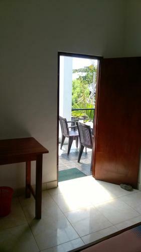 Hotel Polhena Coral Reef Resort