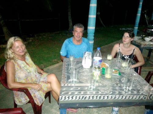 Hostal Sayuri Beach Hotel