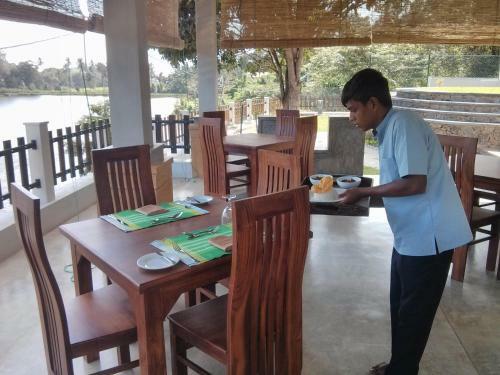 Hotel Lotus Villa Holiday Resort