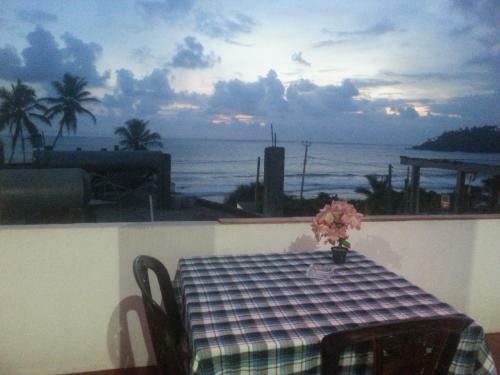 Hostal Sun Ocean Inn Mirissa