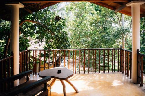 Villa Surf & Yoga Mirissa