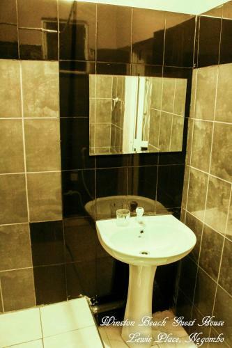 Hostal Winston Dutch Canal Villa Guest House
