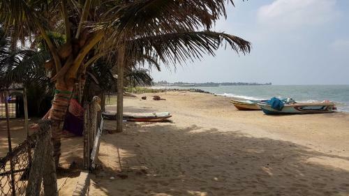 Hostal Winston Beach Guest House