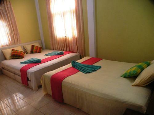 Henderson Airport Residence