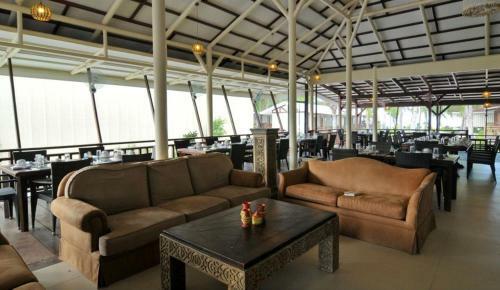 Hotel Anika Island Resort