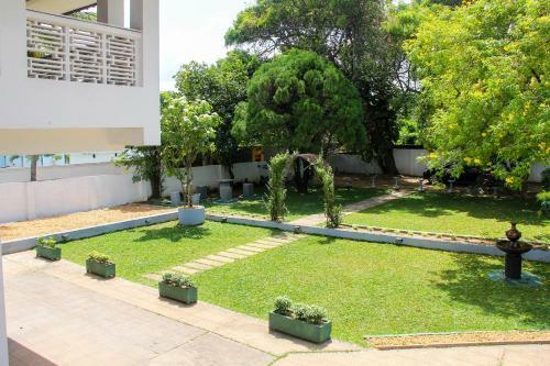 Hotel Evid Garden