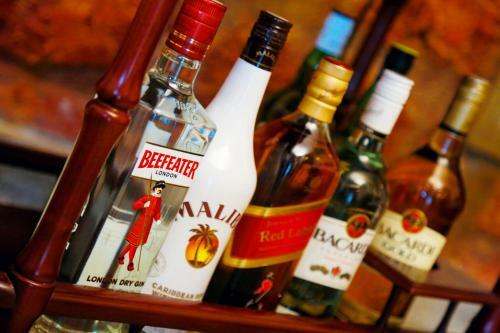 Airport City Hub Hotel