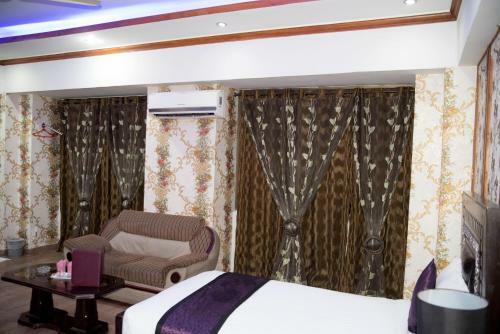 Hotel Premier Inn Davis Road