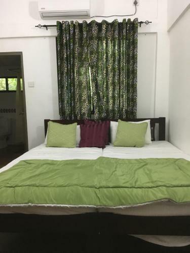 Hostal Primate Centre