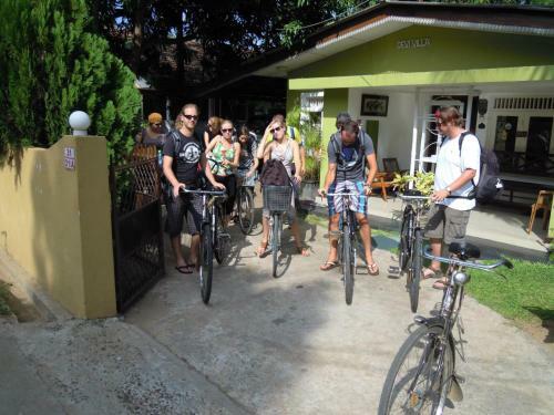 Hostal Devi Tourist Home