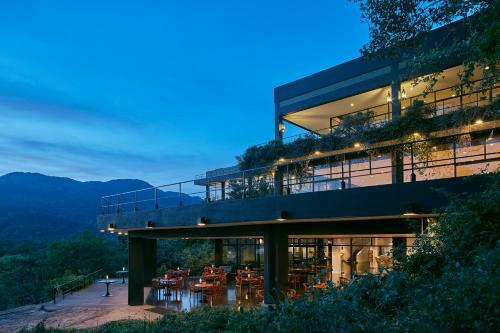 Hotel Heritance Kandalama