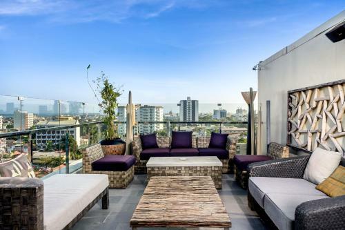 Hotel Azia Suites And Residences