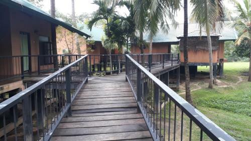 Isiwara Paura Aurveda Lodge