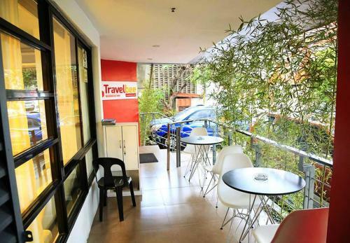 Hotel Travelbee Business Inn