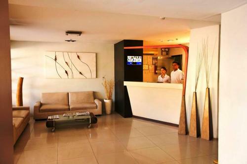 Hotel Travelbee Business Inn