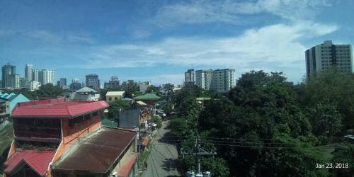 Hotel Travelbee Business Inn