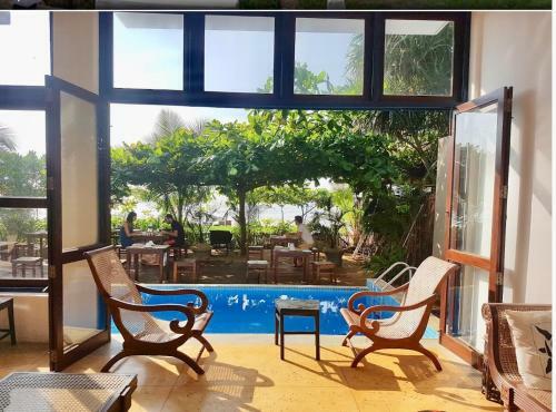 Hotel Talalla Bay Beach