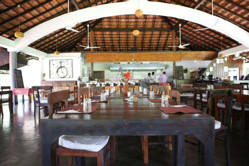Hotel Talalla Retreat