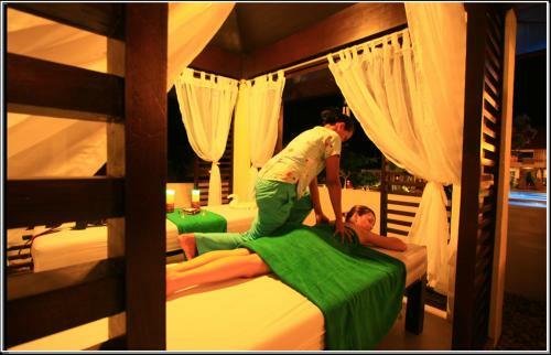 Hotel Coron Westown Resort