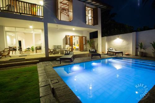 Villa Amandhira