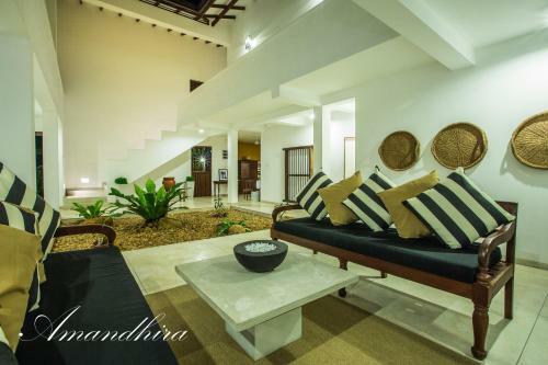 Villa Amandhira