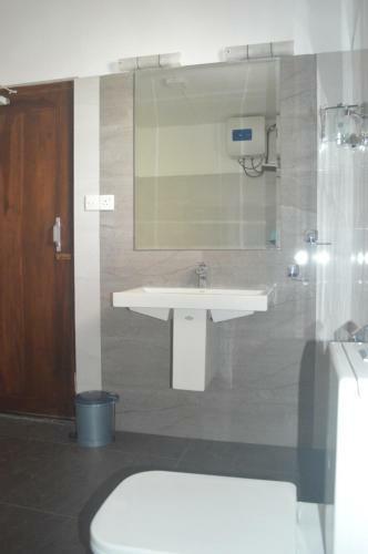 Hostal Gayana Guest House