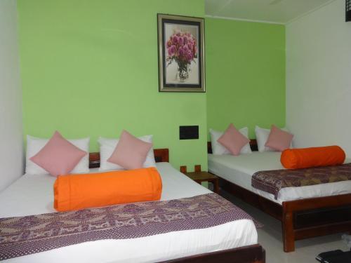 Hotel Dutch Bay Beach Cottages