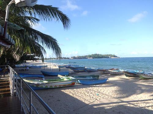 Hotel Dutch Bay Beach Cottages