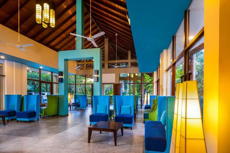 Hotel Chaarya Resort & Spa