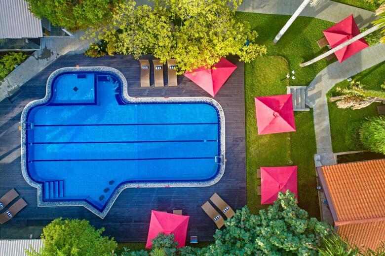 Hotel Chaarya Resort & Spa