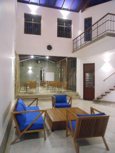 Hotel Isana Beach House