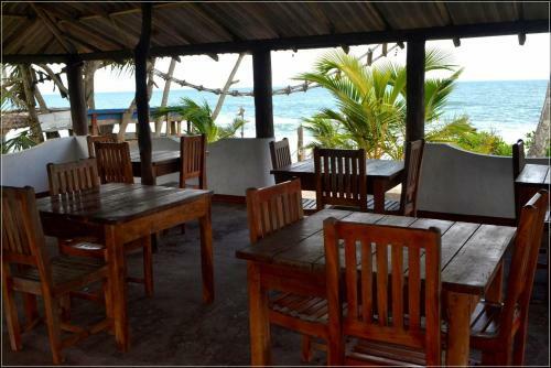 Hotel Villasiri And Leon Beach Paradise