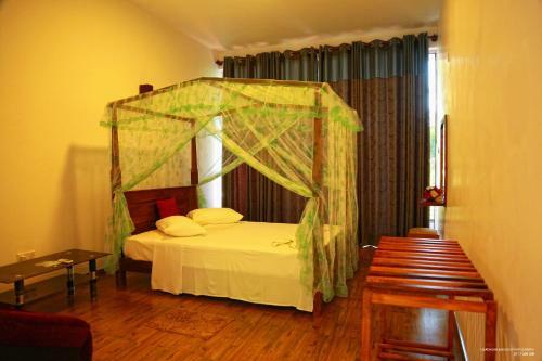 Bed & Breakfast Lake Edge Holiday Inn