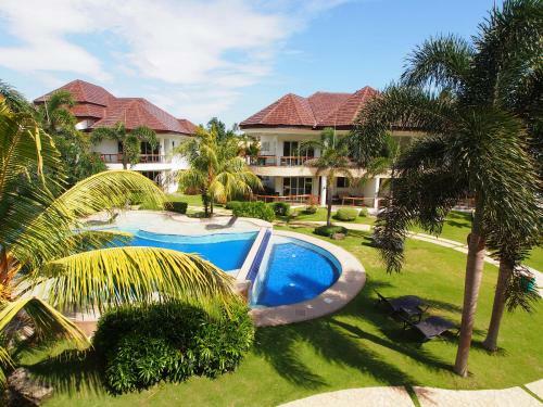 Aparthotel Vida Homes Condo Resort