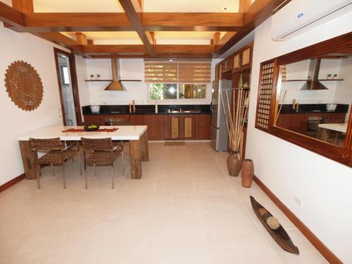 Aparthotel Vida Homes Condo Resort